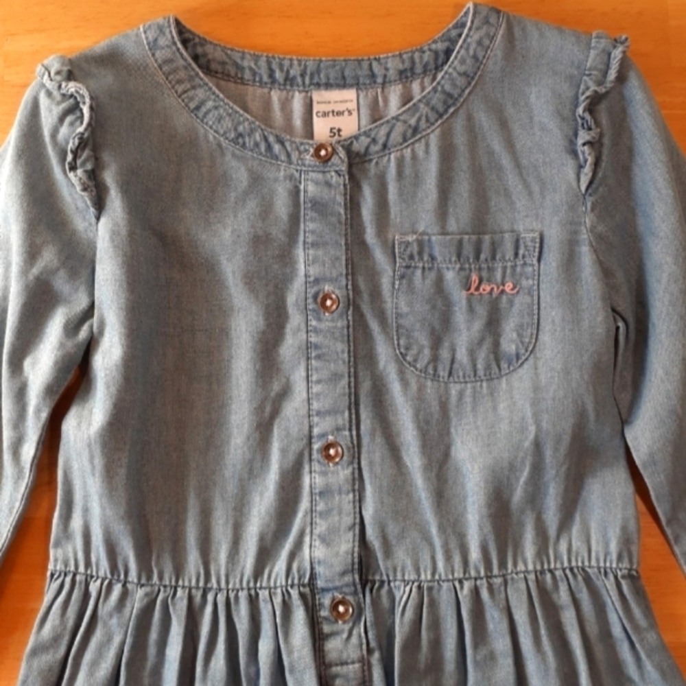 🌸🌸HOST PICK!!🌸🌸Carter's Girls Denim Dress Size 5T PERFECT CONDITION - Picture 2 of 6